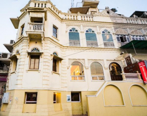 Отель Palace On Ganges - Heritage Hotel  Vārānasi